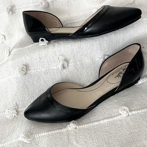 NWOT Life Stride Soft System Quintessa style flats, size 8.5.